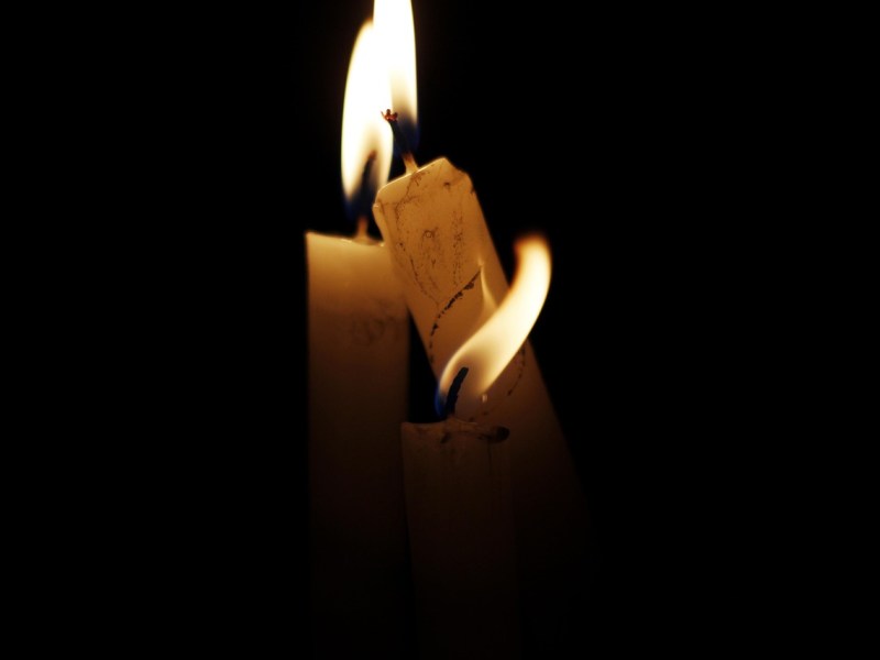 Daily Dose of #Poetry – Today’s Poem: Keeping Ashes 