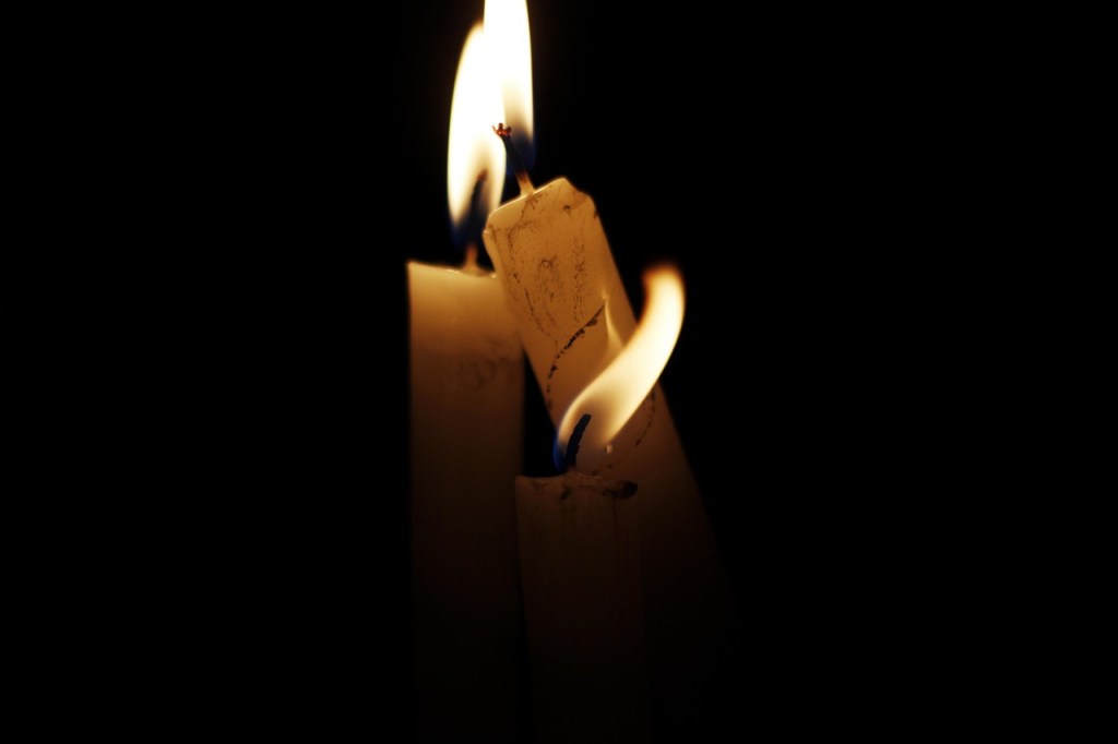Daily Dose of #Poetry – Today’s Poem: Keeping Ashes 